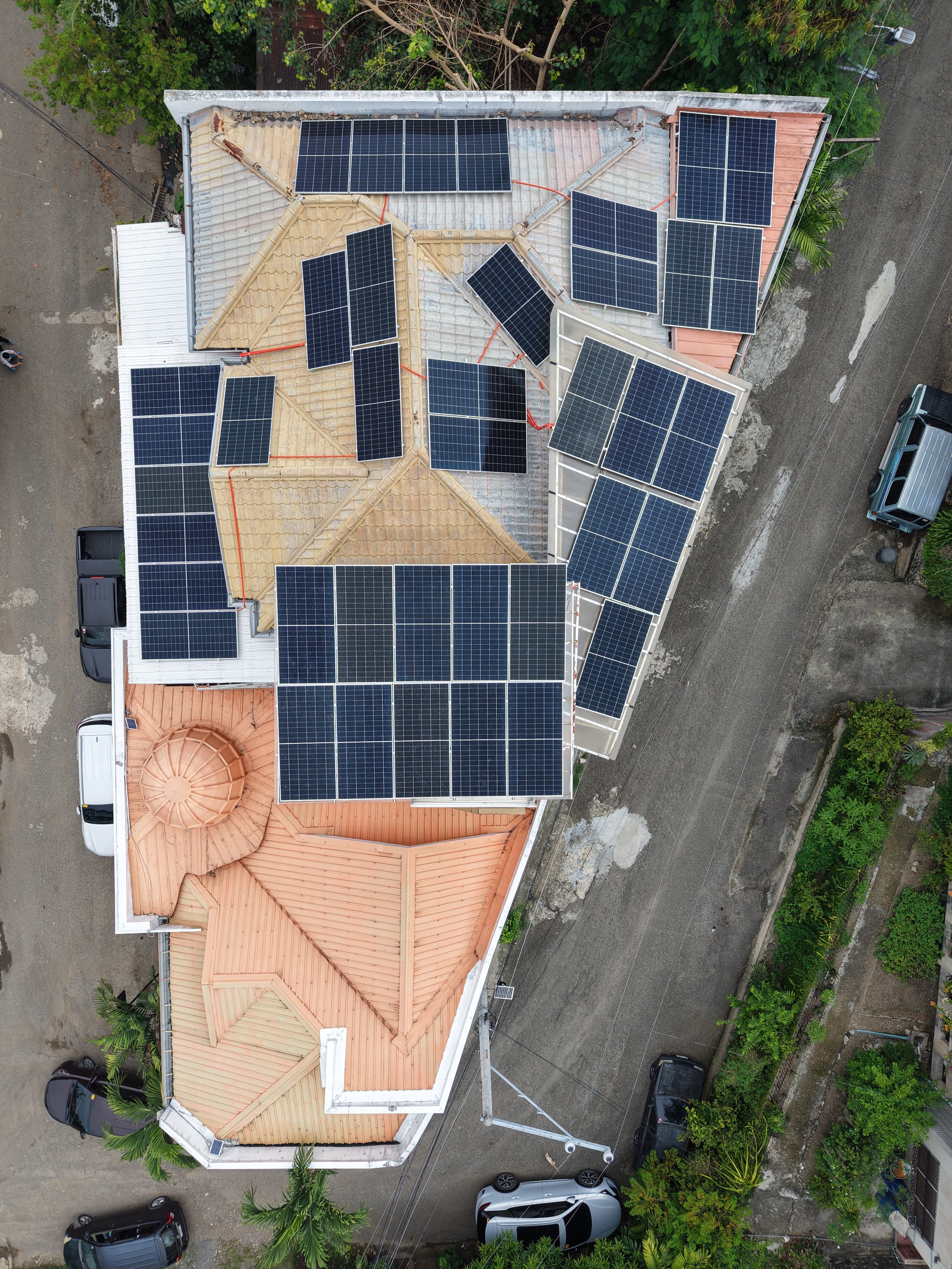 24kW Hybrid Solar System